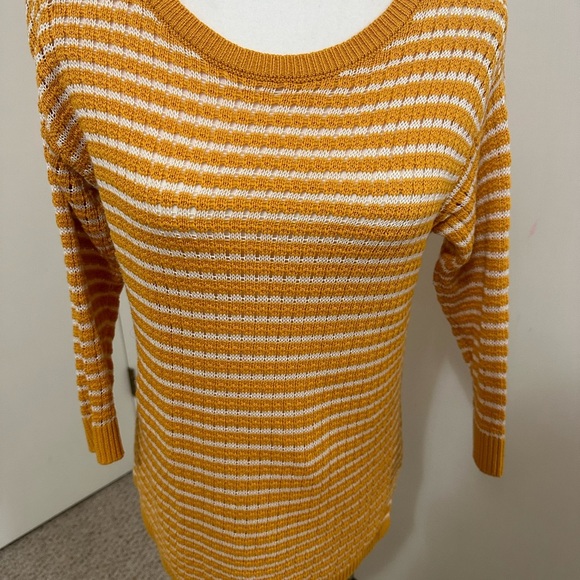 Talbots mustard Sweater shirt Tencel size SP - Picture 4 of 8